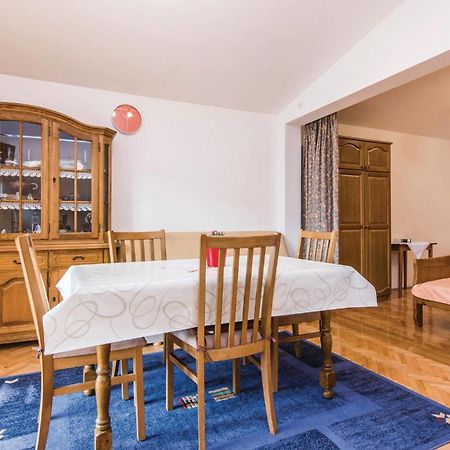 4 Bedroom Awesome Apartment In Starigrad エクステリア 写真