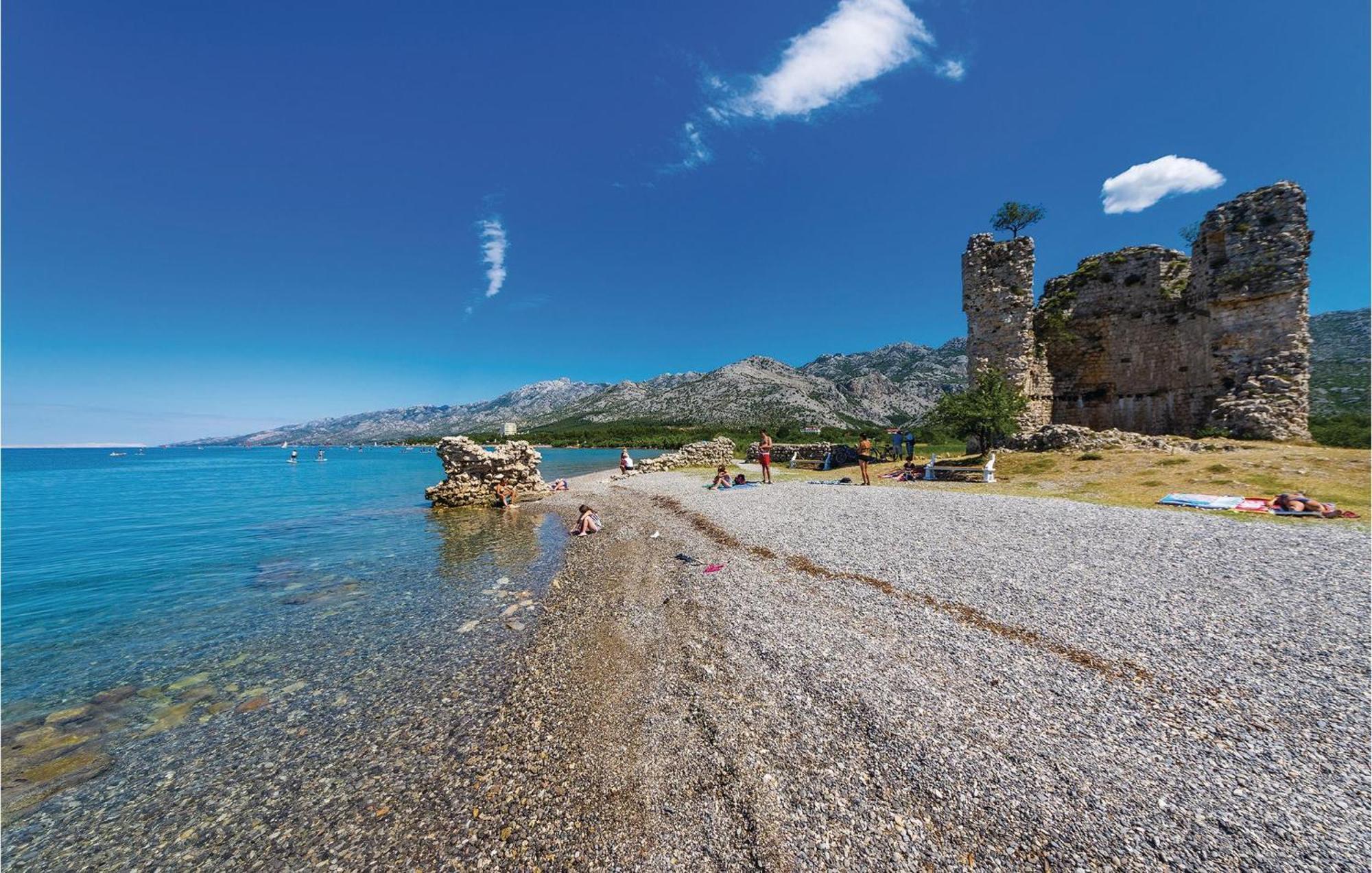 4 Bedroom Awesome Apartment In Starigrad エクステリア 写真